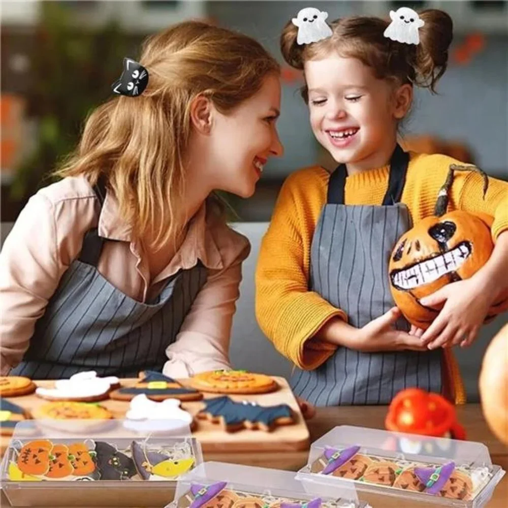 Halloween Hair Clips Set | Cute Acrylic Mini Claw Clips | Pumpkins, Bats, Ghosts - Picture 3 of 4